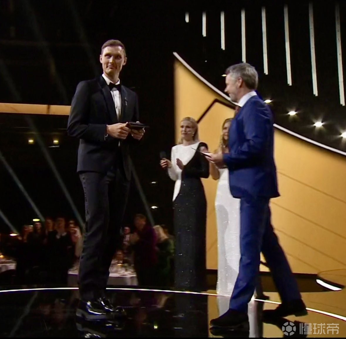 印度队鏖战丹麦队,安赛龙惊艳四座 印度队鏖战丹麦队,安赛龙惊艳四座