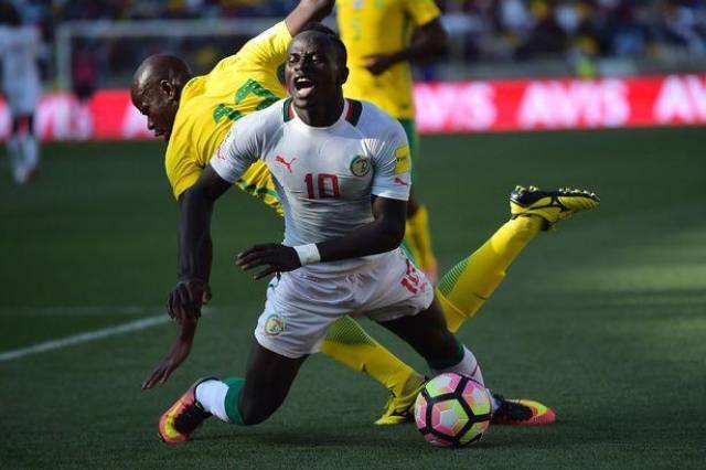 比利时鏖战瑞典，阿尔瓦雷斯扛起全队