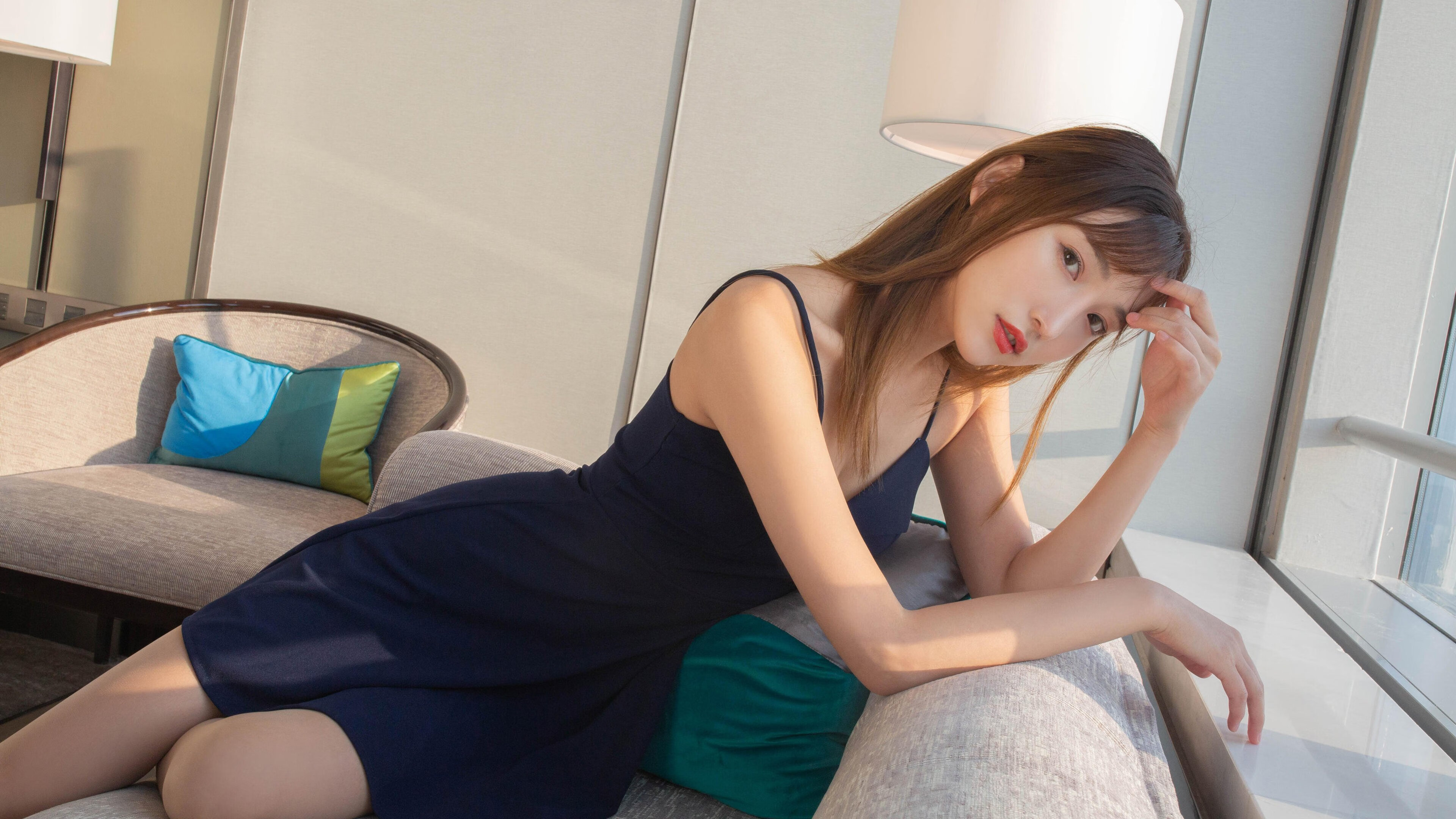 门神化身英雄！库尔图瓦补时头球绝杀，秘鲁友谊赛2-1力克贝蒂斯