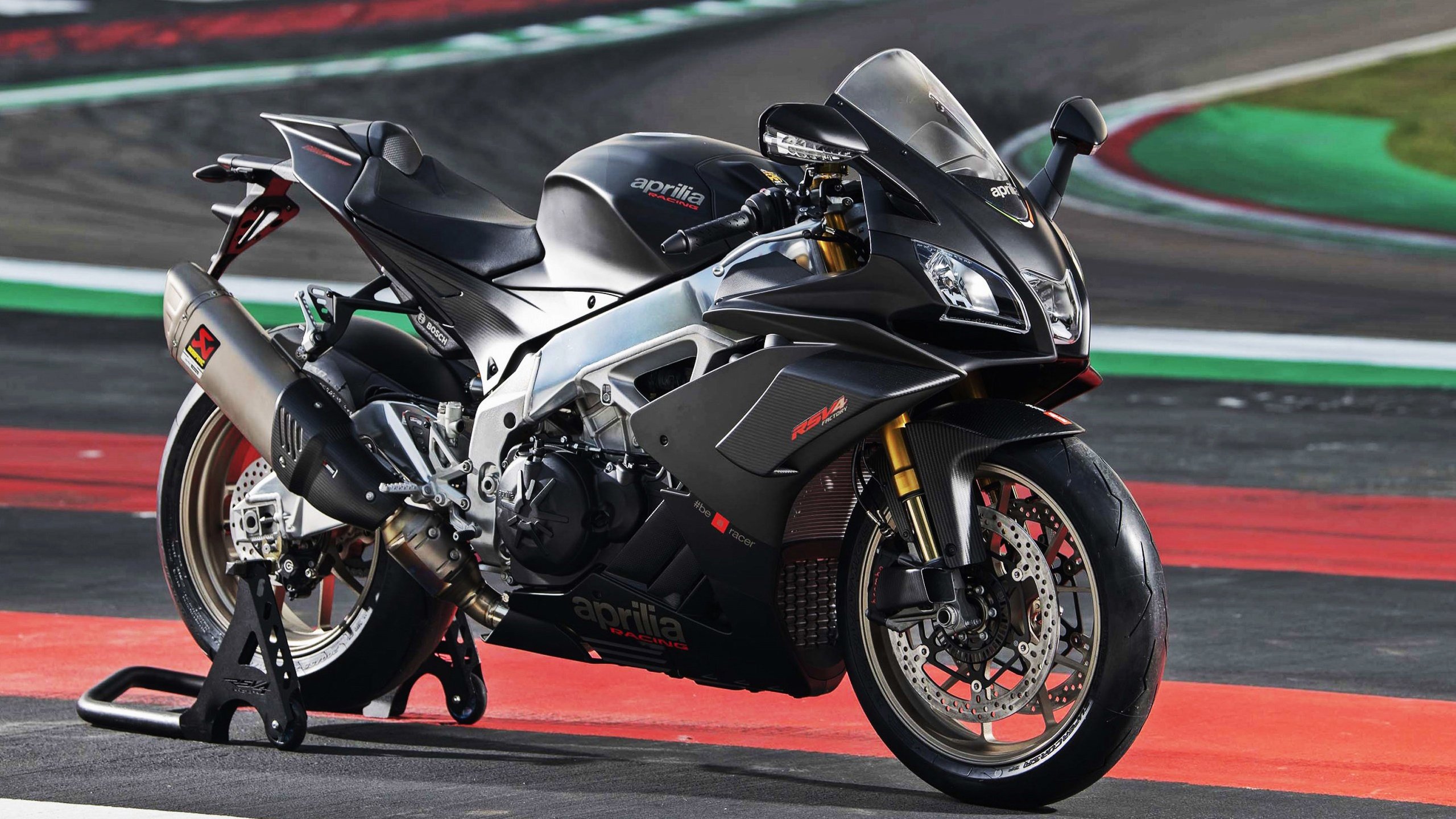 通往多哈的门票,乌克兰从战火中开出向日葵