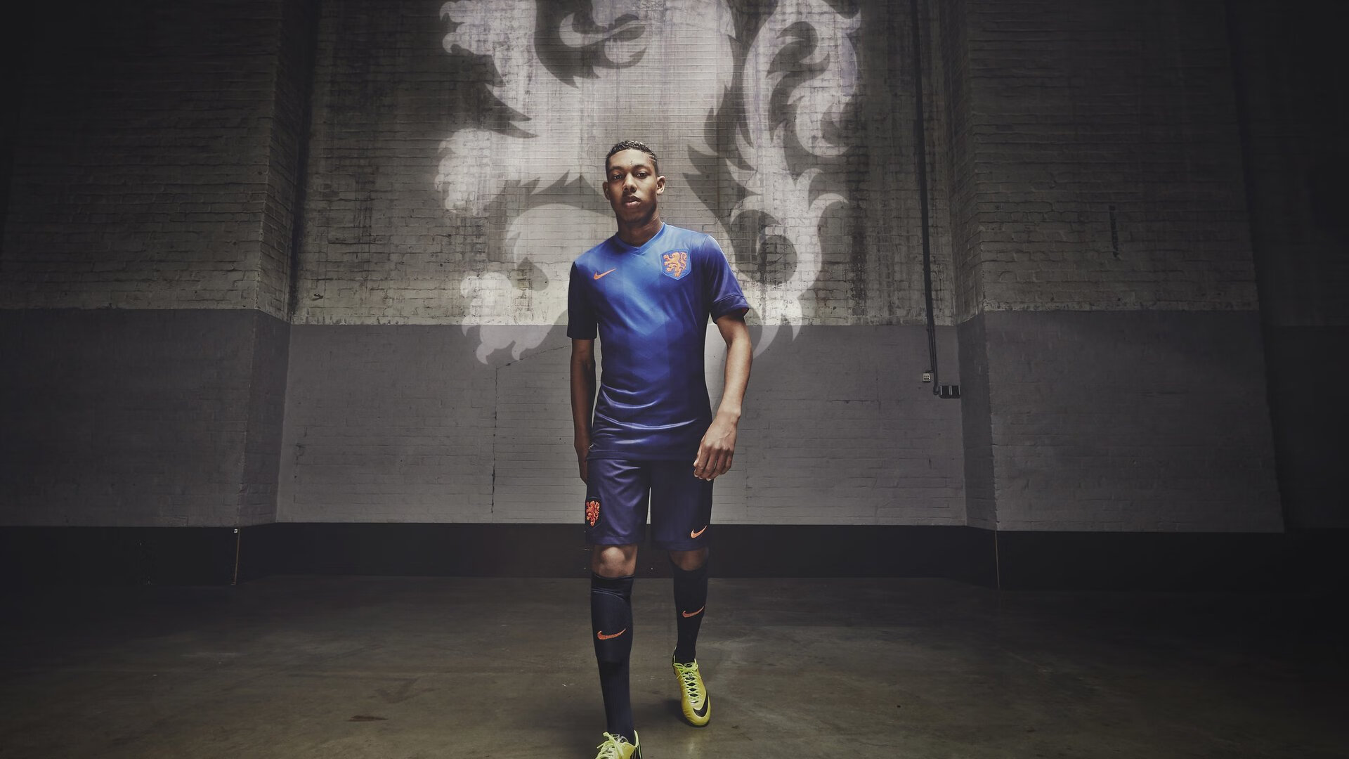 两场加时,一种疯狂,当NBA季后赛的钢铁意志遇上世界杯的哥德堡绝响